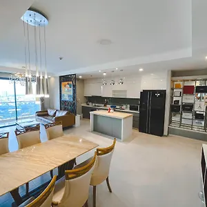 Luxury Gold 86 -rooftop Pool Apartament